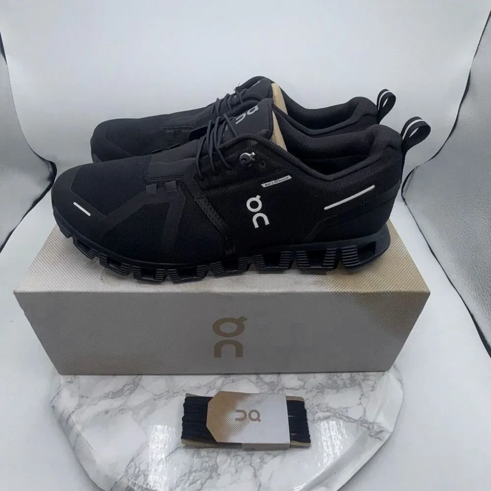 ON CLOUD Cloud 5 Waterproof All Black Sneakers-8.5 NEW! - Picture 2 of 10